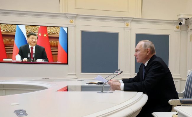 Путин снова попросил Си Цзиньпина приехать в Москву