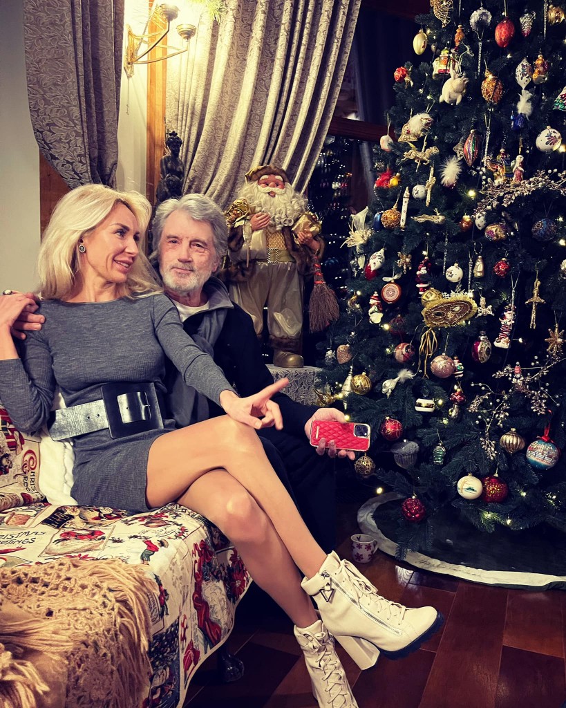 Виктор Ющенко с эффектной блондинкой Екатериной