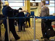 Проверка пассажиров в американском аэропорту