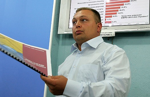 Зуб за зуб. Социолог Алексей Антипович считает продажу голосов симметричным ответом граждан на паразитизм политиков.  