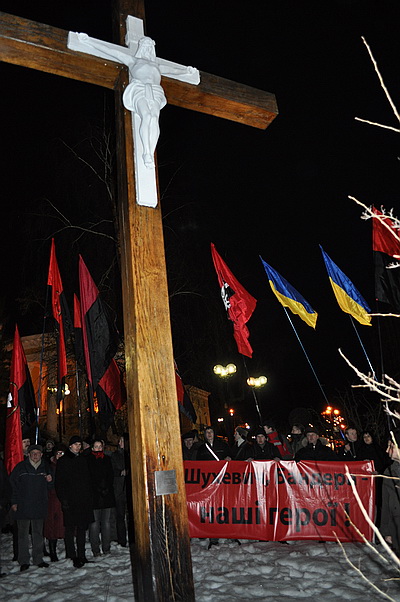 Новый Регион: ''Москалей на ножи!'' – шествие в центре Киева (ФОТО)