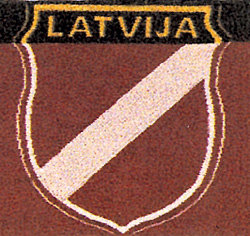 Шевроны подразделений СС: На рукавах, под эмблемой с черепом и костями, в 1941-1945 годах их носили латыши...