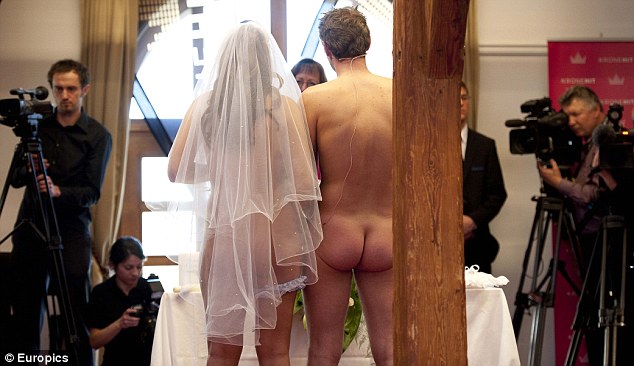 голая свадьба