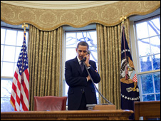 Барак Обмама обсуждает СНВ по телефону