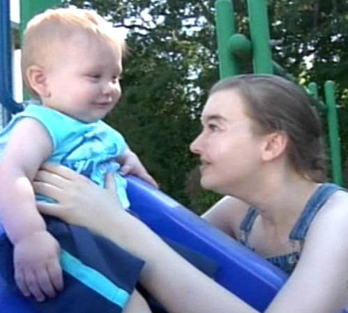 Крисси счастлива: теперь она может показать свое лицо сыну.