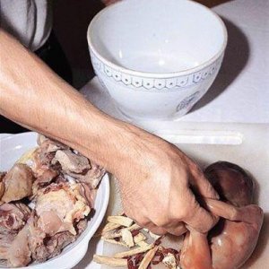 В китайских ресторанах можно заказать блюдо из неродившихся младенцев