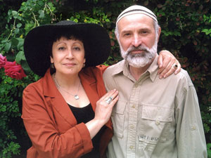 Дина Рубина со своим мужем художником Борисом Карафеловым.